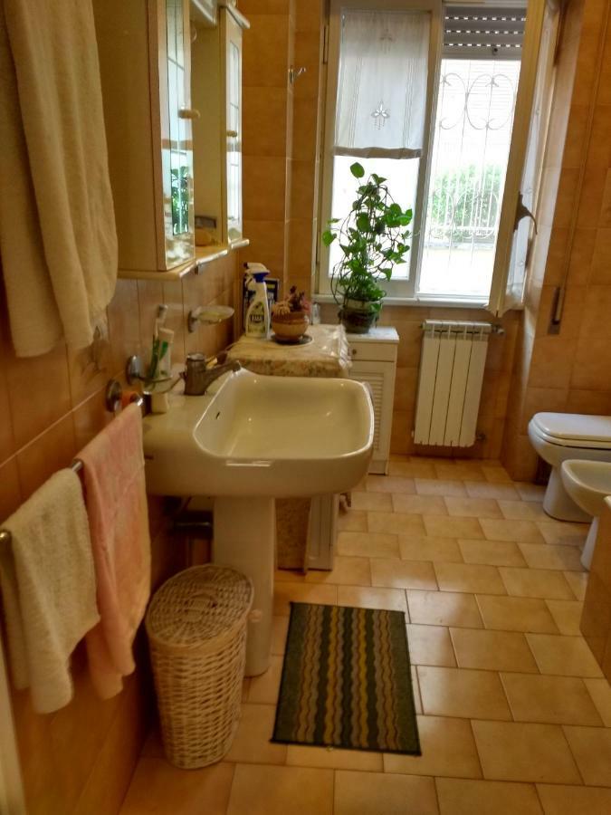 ローマAdrian Houseアパートメント エクステリア 写真